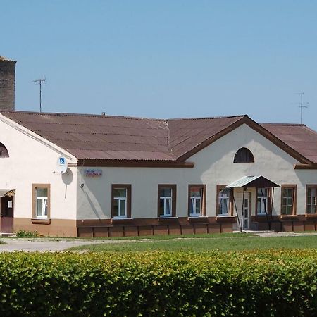 Westwind Puhkemaja Hotel Kunda Bagian luar foto