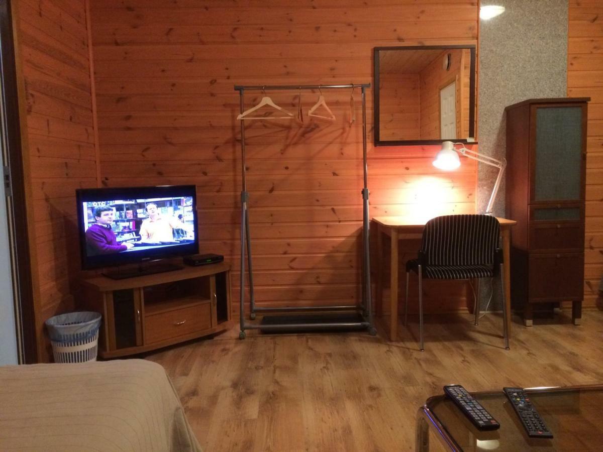 Westwind Puhkemaja Hotel Kunda Bagian luar foto